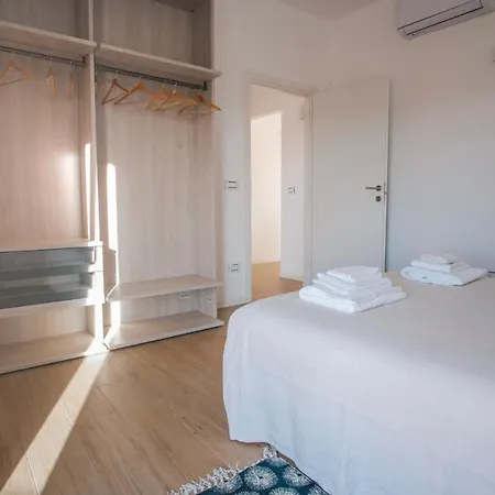 Rossani Suites&aparts דירה *