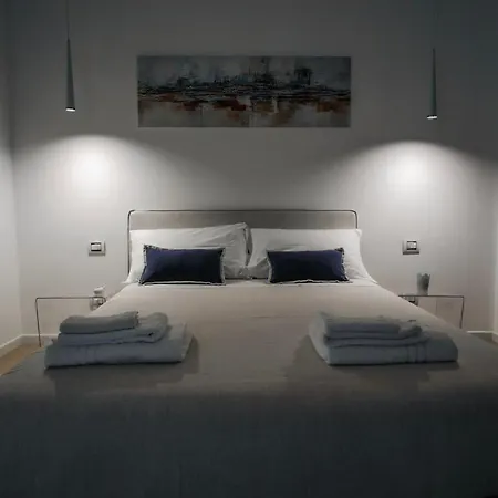 Rossani Suites&aparts Διαμέρισμα *