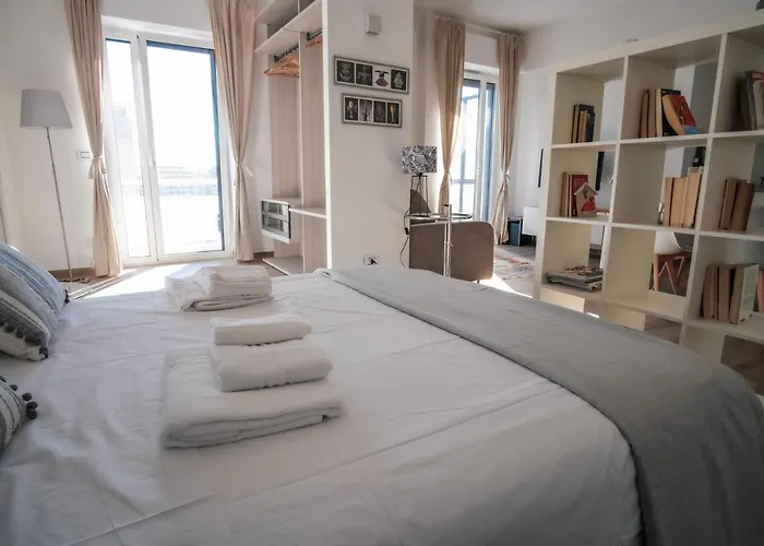 アパート Rossani Suites&aparts バーリ